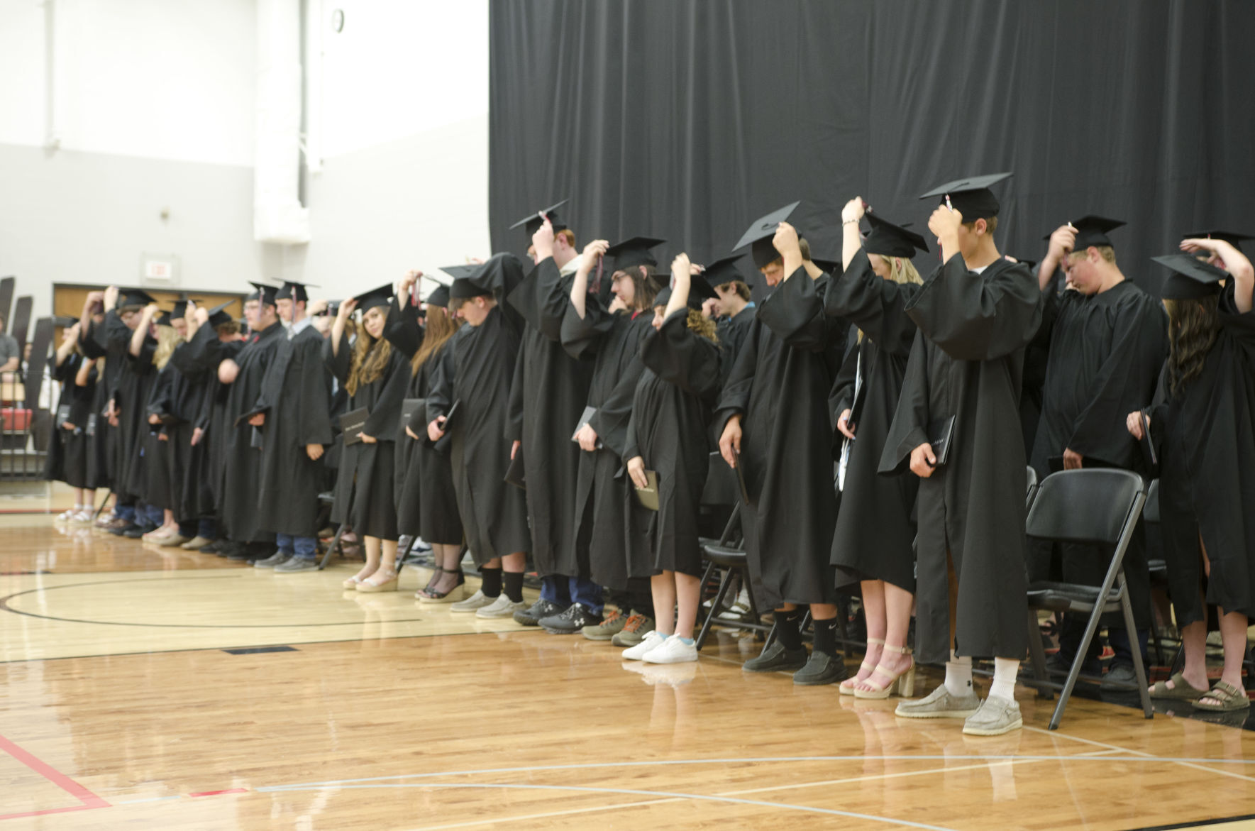 Moving tassel
